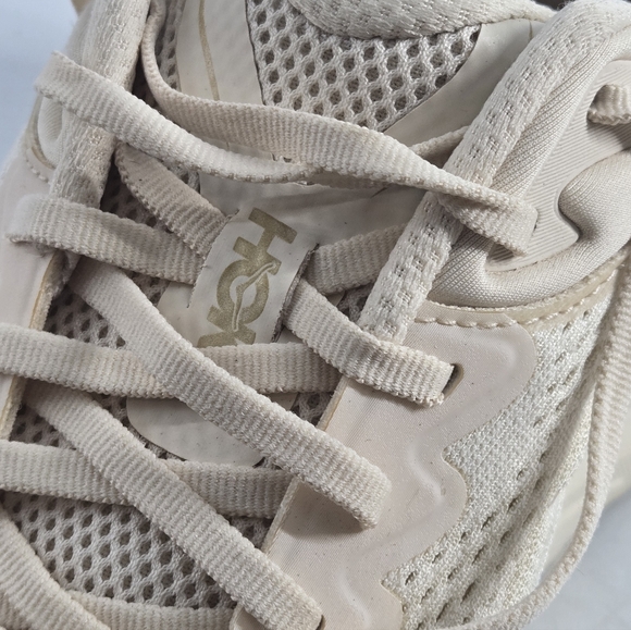 HOKA Bondi 9 Running Sneakers 10 - Picture 13 of 13